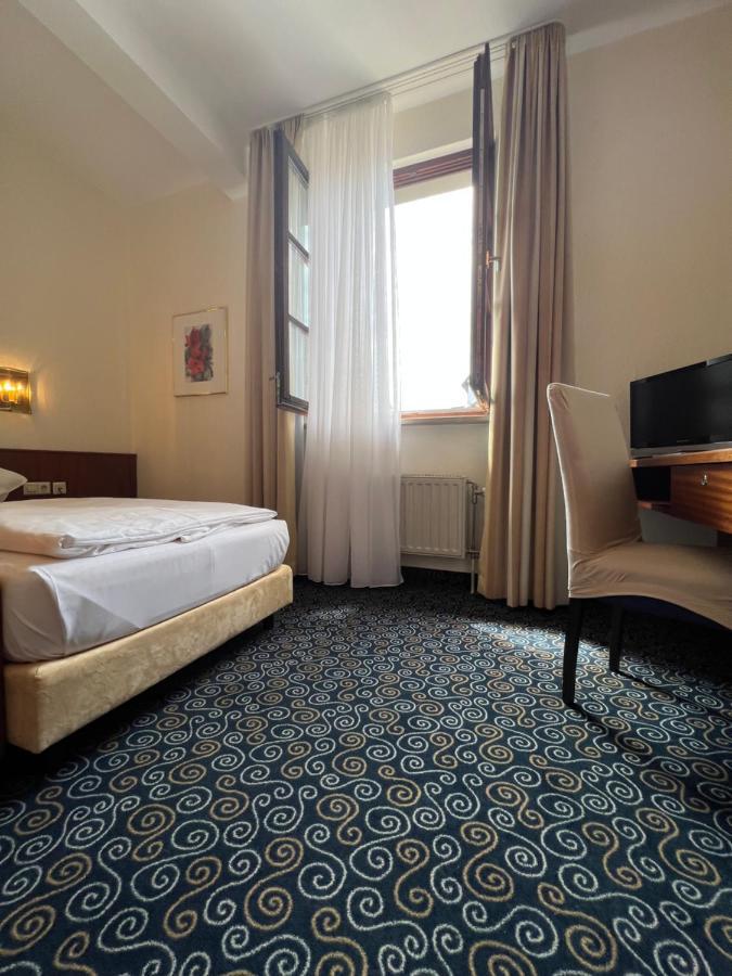 Stadthotel คอนสตานซ์ ภายนอก รูปภาพ